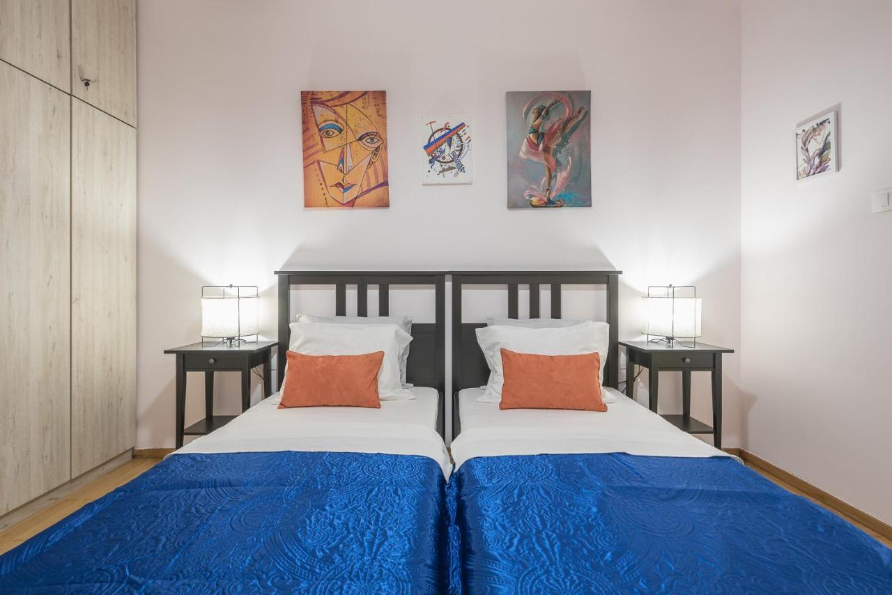 Superb Acropolis View 3Bd Apt In Historical Center Athén Kültér fotó